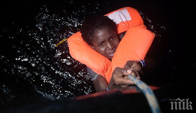 Испанските власти са спасили 60 нелегални в Средиземно море