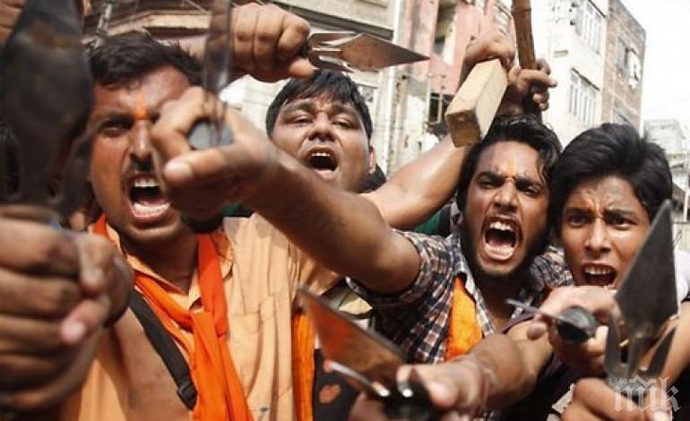 Тълпа преби до смърт петима похитители на деца