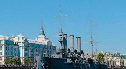 литовец революционни помисли щурмува крайцера аврора