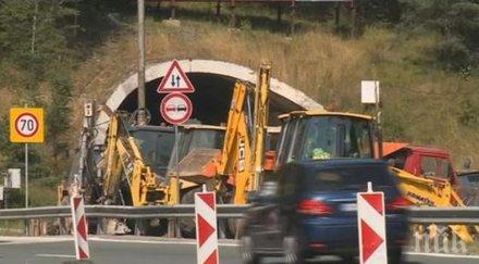 заради гастарбайтерите спират ремонти пътищата