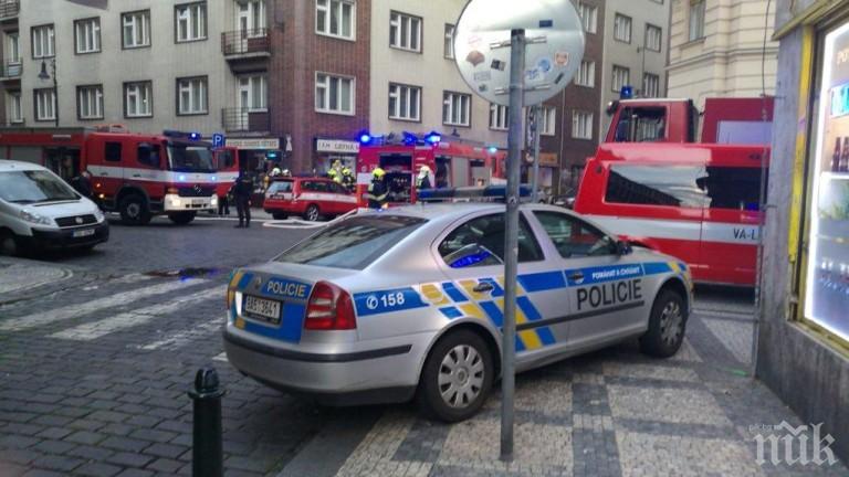 Евакуираха стотици хора заради теч на газ в центъра на Прага
