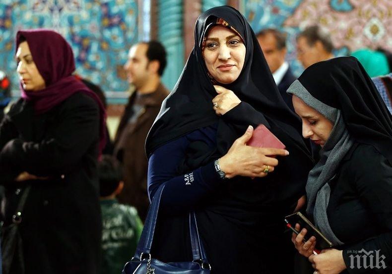 В Иран арестуваха девойка, публикувала свои видеоклипове, на които е без забрадка