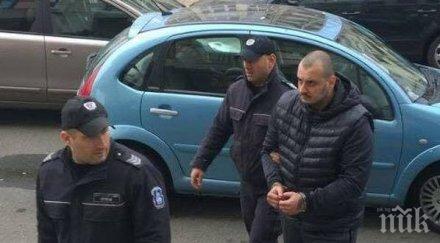 извънредно арестуваха известен бизнесмен зрелищен екшън паспортното мвр отмъстил циганки обида