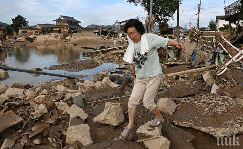 Жертвите на наводненията в Япония са вече 141

 