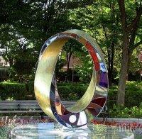 Откраднаха скулптура на българин от бивша църква в Чикаго