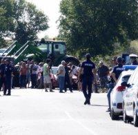 Фермери  блокират пътя София-Варна край Арбанаси
