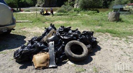 акция чиста струма рафтъри почистват реката боклуци