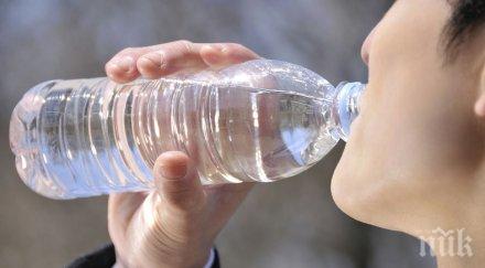 шест възможни причини постоянна жажда