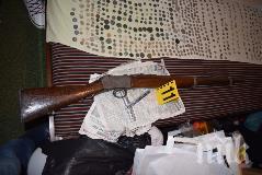 полицията арестува годишен крил дома значими артефакти тракийски римски византийски монети