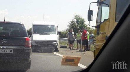 извънредно пик тракия пловдив затвориха магистралата заради три катастрофи снимки
