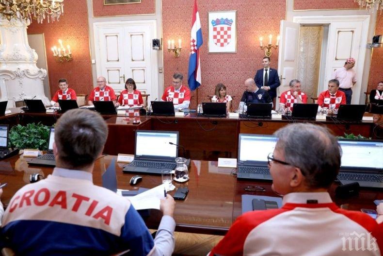СЛЕД ПОБЕДАТА! Хърватското правителство заседава с екипи на националния отбор (СНИМКИ) 
