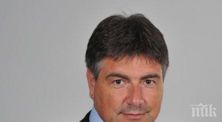 извънредно нов трус сдс едно знаковите лице десните хвърли оставка зам председателят костадин марков тръгва