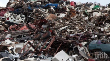 разкриха незаконен пункт изкупуване стари коли радомир