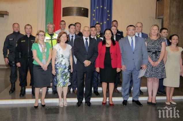 Лиляна Павлова награди ръководството на МВР за европредседателството