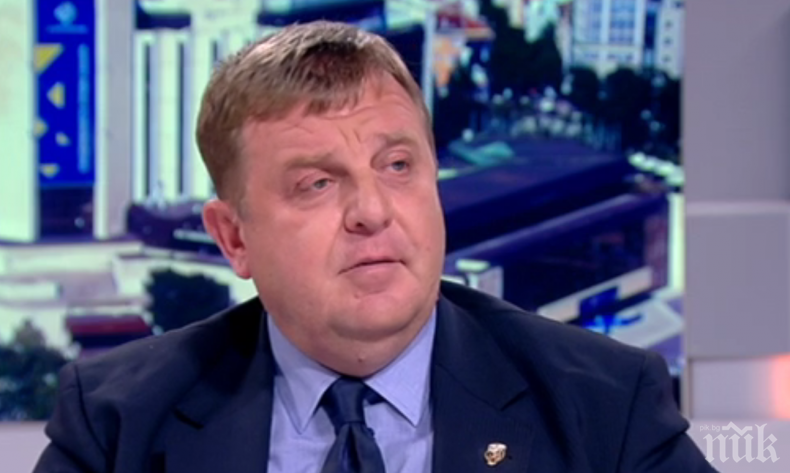 Красимир Каракачанов: Знамето е един от символите на държавността