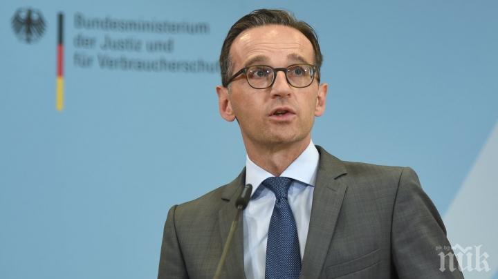 Външният министър на Германия определи оттеглянето на думите на Доналд Тръмп за Русия като „неубедително“