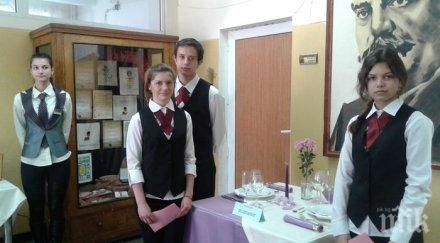 тревожно отличниците отлитат света