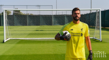 рекорд ливърпул направи алисон скъпия вратар света трансфера 725 млн евро