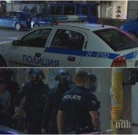 СТРАШЕН ЕКШЪН! Психично болен се барикадира в центъра на София, спецотряди преговаряха с него... и си тръгнаха (СНИМКИ)