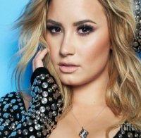 Деми Ловато е приета в болница след свръхдоза хероин