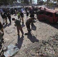 Експлозия в Пакистан уби и рани десетки хора
