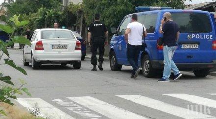 фатален радо соколето самоуби обсаден бараково обновена