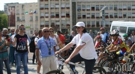 първо пик корнелия нинова горещ коментар отхвърлената истанбулска конвенция натискаха отвън отвътре беше тежко обновена