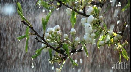 страшен дъжд изсипа русе наводни улиците