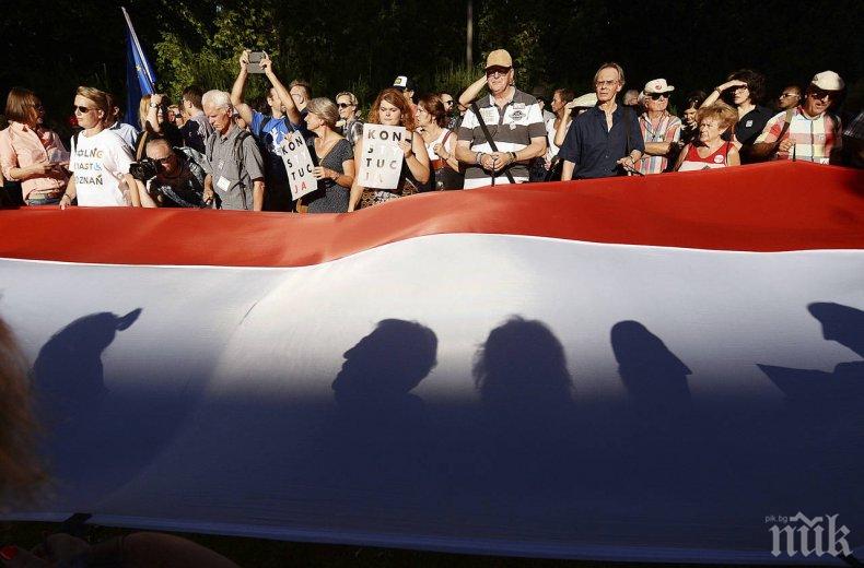 Безкрайни протести в Полша срещу законодателните промени на съдебната система
