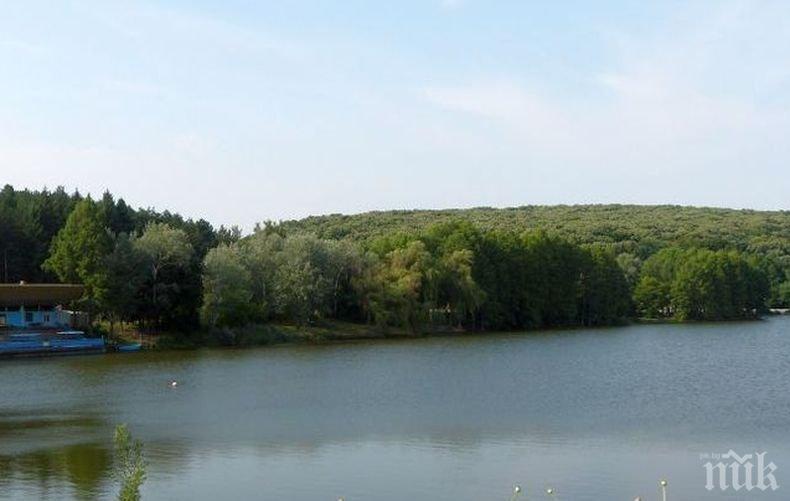 НЕЛЕПО! Млад мъж се удави в езеро край Русе