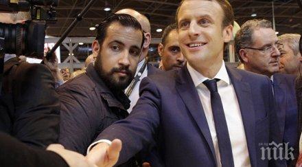 скандала бившият охранител макрон бенала предал президента