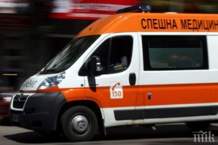 Шофьор пострада при катастрофа между джип и товарен автомобил на пътя за Стражица Шофьор пострада при катастрофа между джип и товарен автомобил на пътя за Стражица