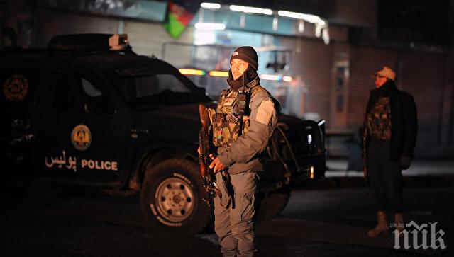 Въоръжени щурмуваха правителствена сграда в Афганистан