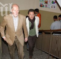 Симеон пак си иска двореца 