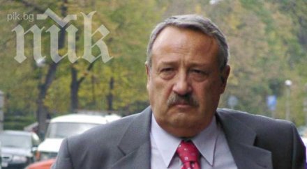 иван гарелов става говорител правителството