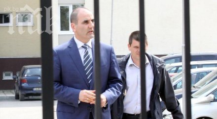 цветанов цацаров доведе делян пеевски кабинета