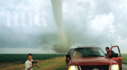 трима ловци бури discovery channel жертви торнадото оклахома