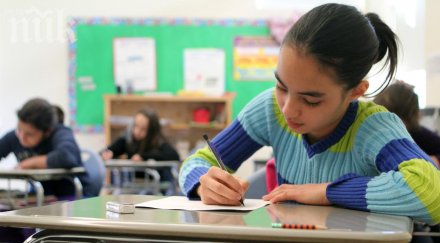 студентите остават сухо