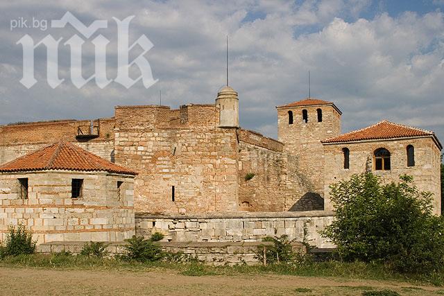 Вандал-иманяр разруши част от крепостта Баба Вида