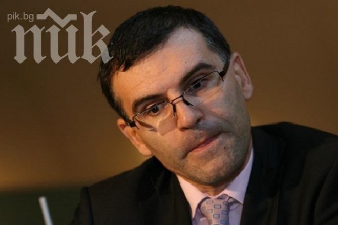 Бащата на Симеон Дянков почина забравен 