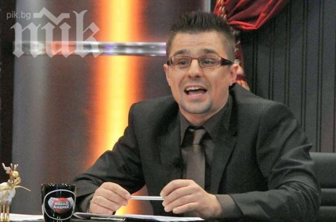 Андрей пиян до козирката, изхвърлят го от кръчма