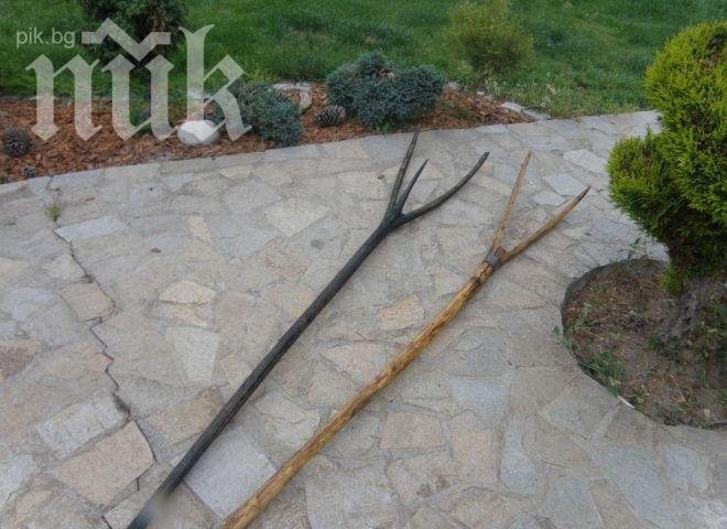 Намушкаха мъж с вила на бензиностанция