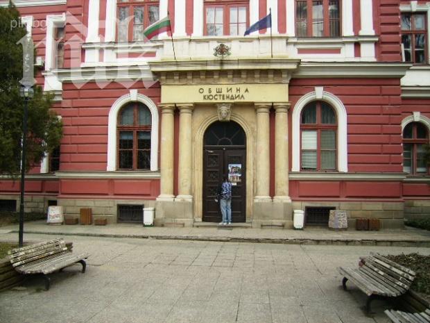 Сигнали за бомби валят в Кюстендил