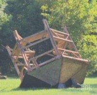 ПОТРЕС! Вандали вилнеят в столичния Западен парк, изтръгнаха беседките