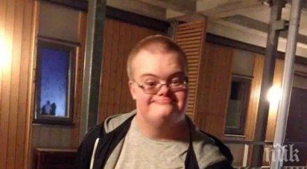 страшна трагедия полицай застреля млад мъж синдром даун пистолет играчка