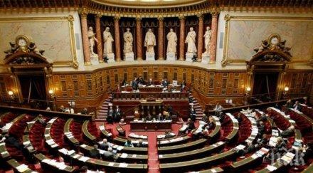парламентът франция утвърди окончателно проекта закона предоставяне убежище имиграцията
