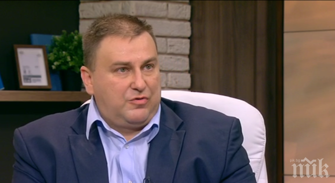 Евродепутатът Емил Радев: В България не си търсим правата и се примиряваме