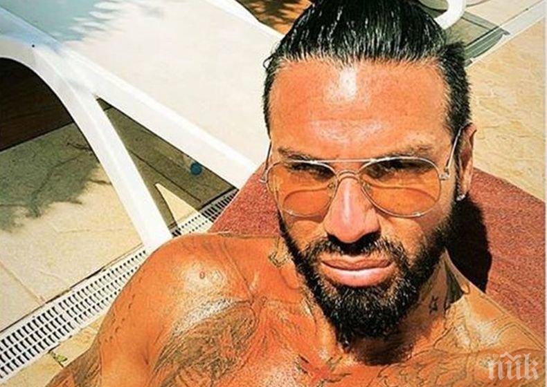 СУЕТА: Джизъса опъна бръчки