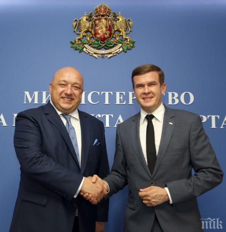 Красен Кралев се срещна с кандидата за президент на Световната антидопингова агенция Витолд Банка 