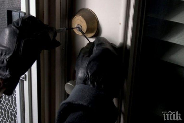 Удар! Апаш задигна над 2 000 лв. от селска къща в Монтанско